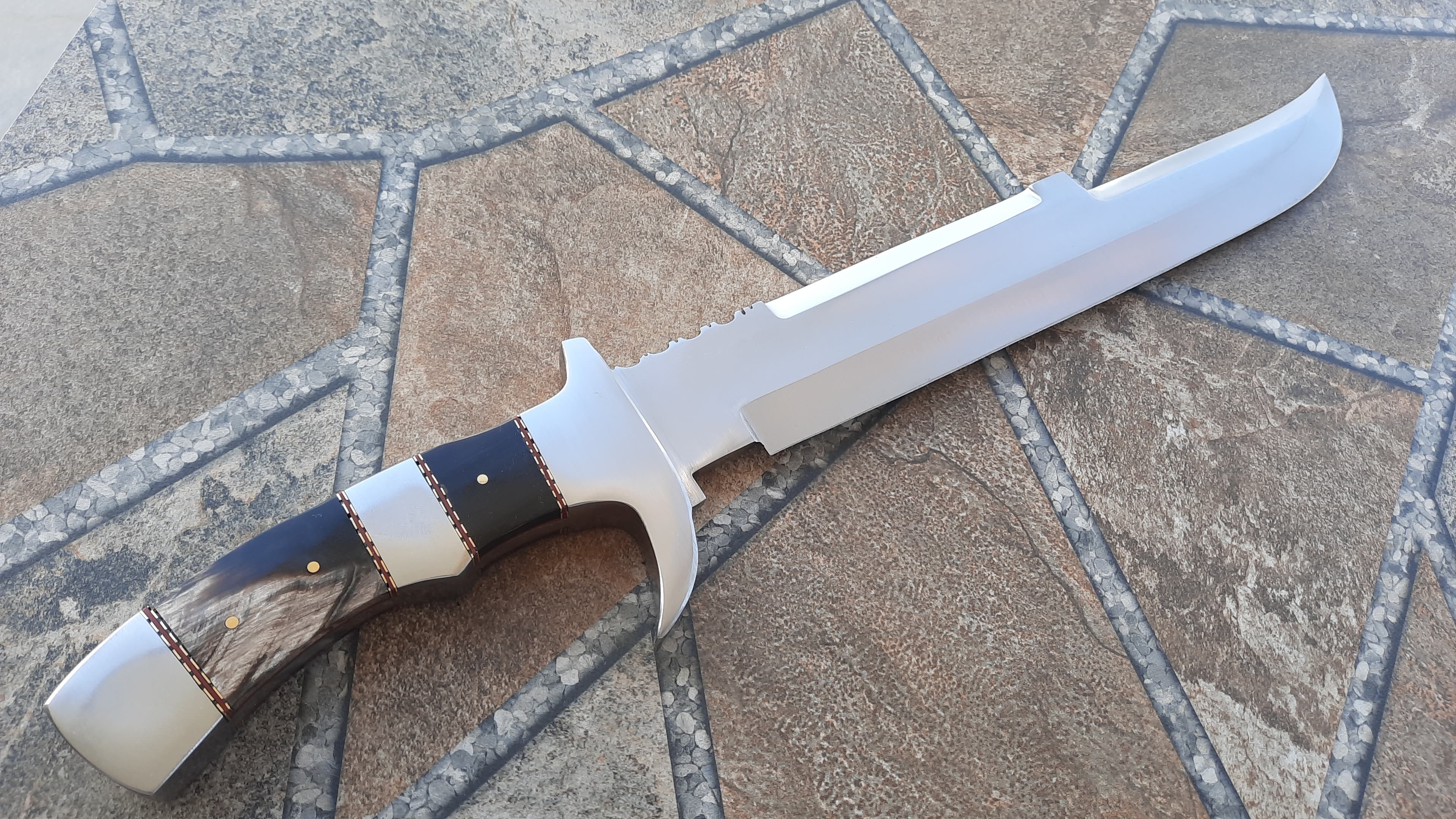 D2 Steel Bowie Knife - Buffalo Horn Handle