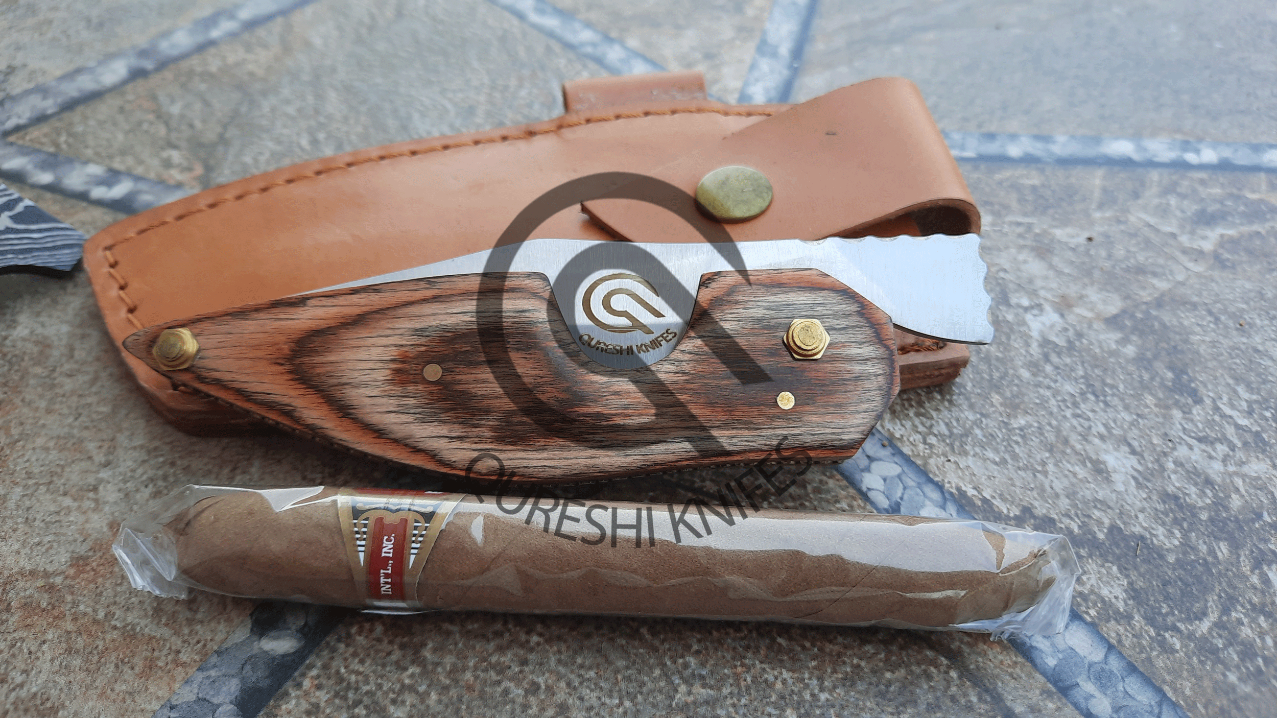 D2 Steel Cigar Knife - Color Wood Handle