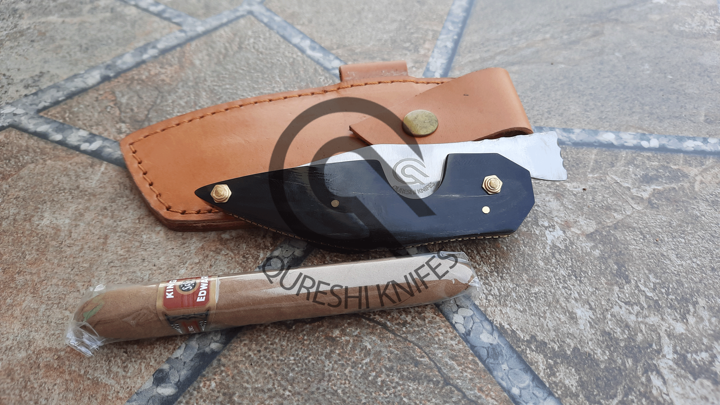 D2 Steel Cigar Knife - Buffalo Horn Handle